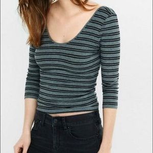 ⭐️ Express Ribbed Crop Top